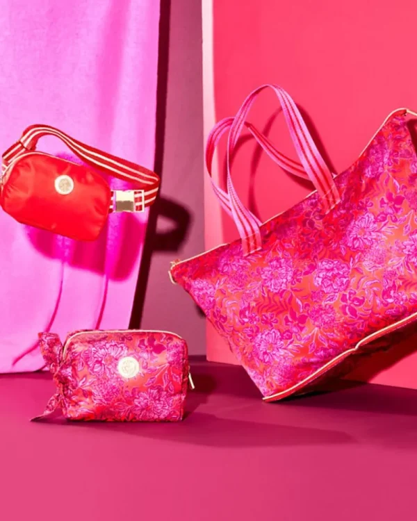 Bags^Lilly Pulitzer Getaway Packable Tote Amaryllis Red Secret Hideaway